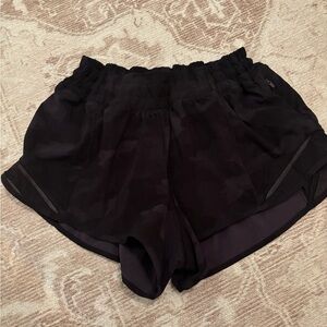 Lululemon camo hotty hot shorts